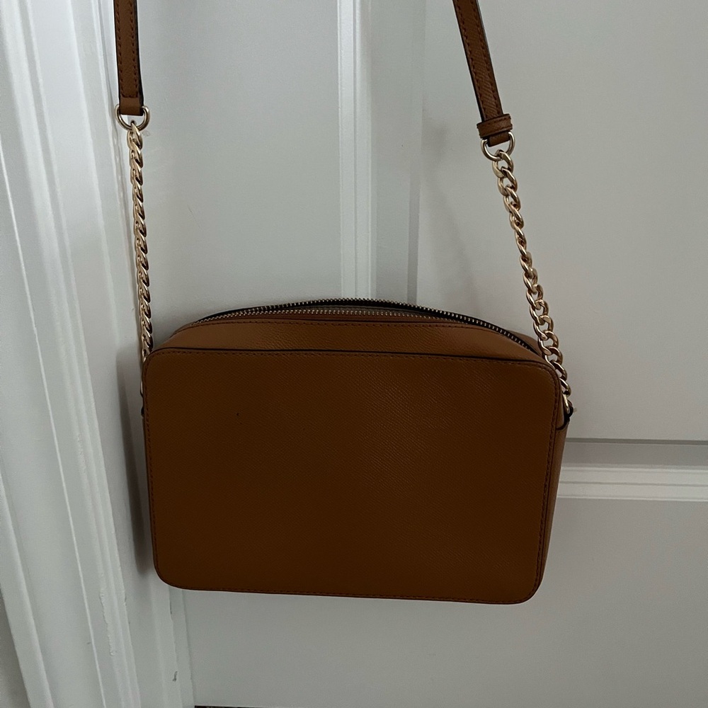 Michael Kors Tan Crossbody Bag with Gold Chain - Picture 3 of 4